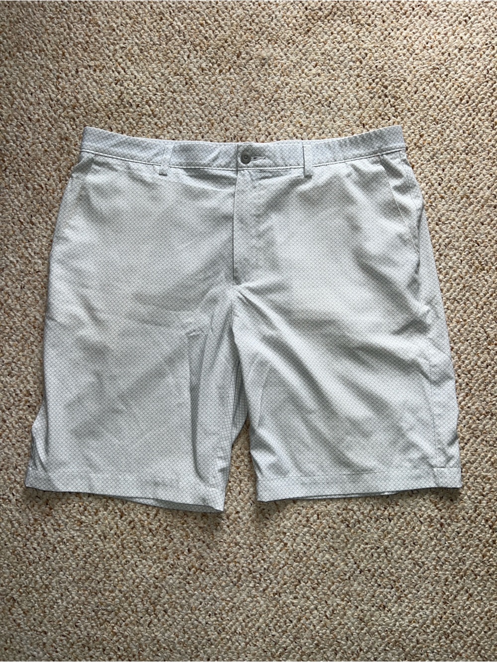 PGA Tour Light Gray Micro-Pattern Golf Shorts 38